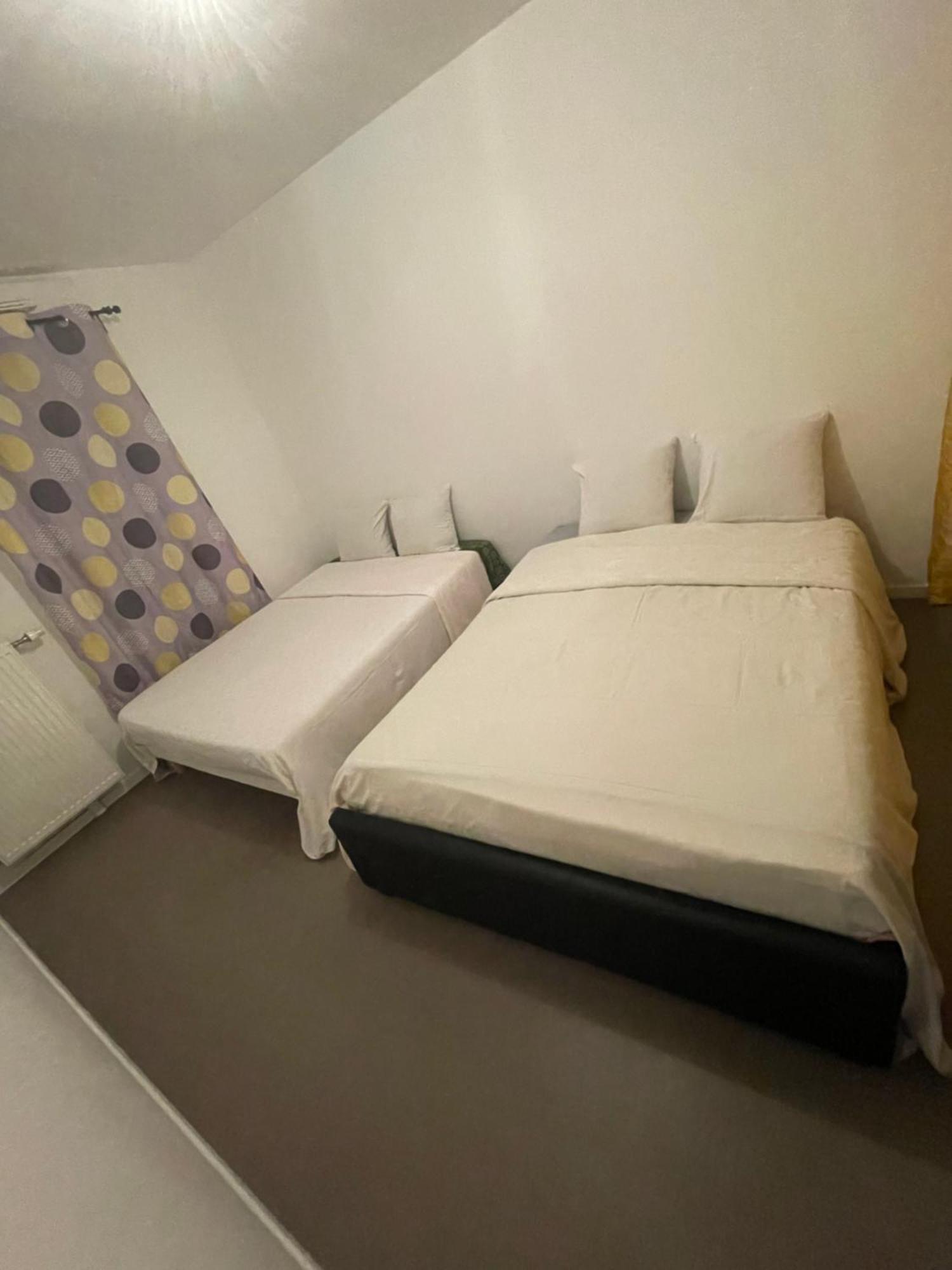 Smb Appartement Bezons Buitenkant foto